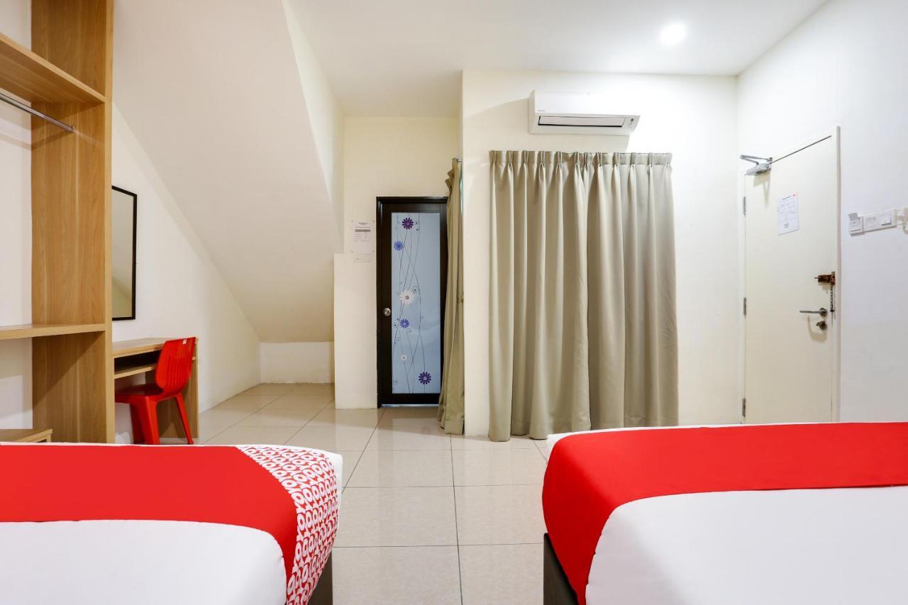 Oyo 89677 Sunflower Hotel