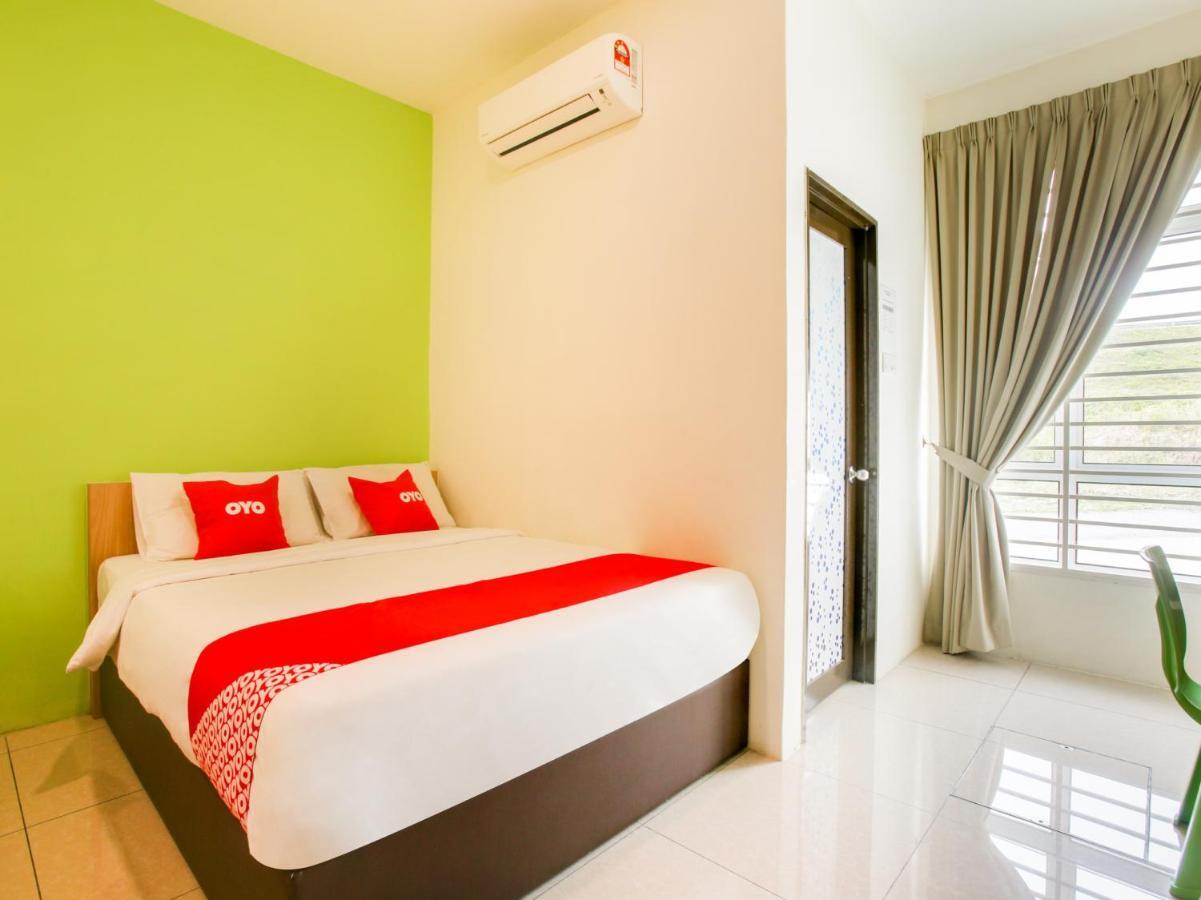 Oyo 89677 Sunflower Hotel 2*